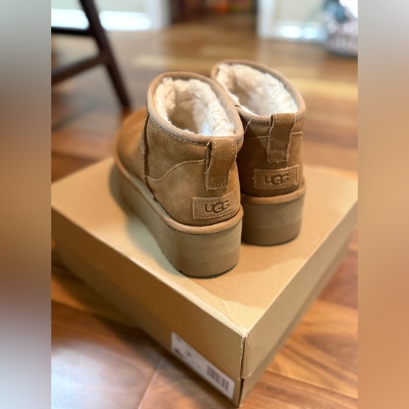 UGG® Classic Ultra Mini Platform Boot (Women) - Picture 7 of 15